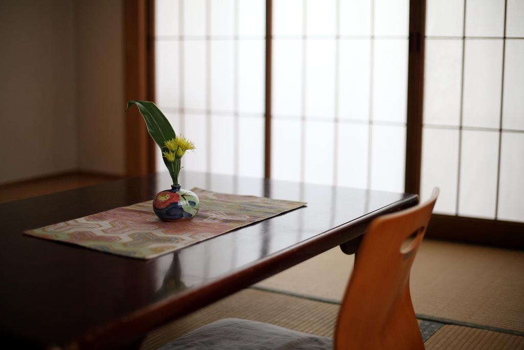 Tsukasaya Ryokan Tsuruoka Exterior photo